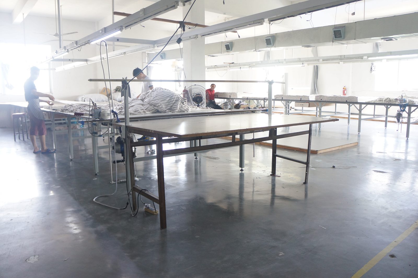 Precision Cutting at Rozen factory